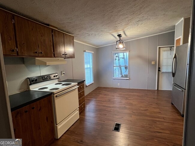 Building Photo - 481 Prather Bridge Rd