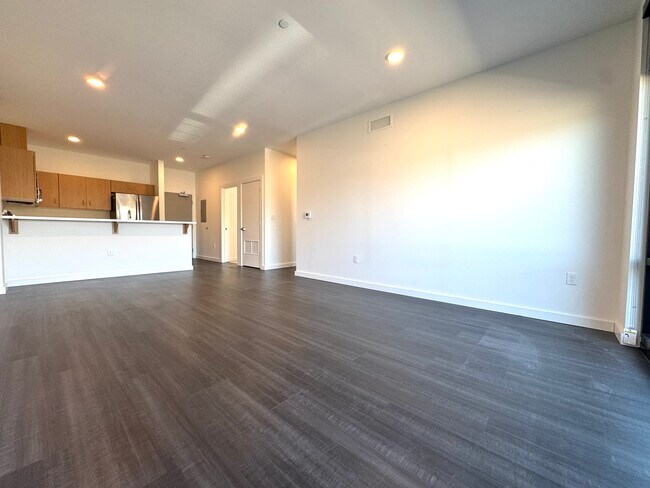 Building Photo - Liberty Beall