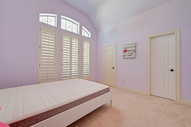 Building Photo - 5422 Linden Rose Ln