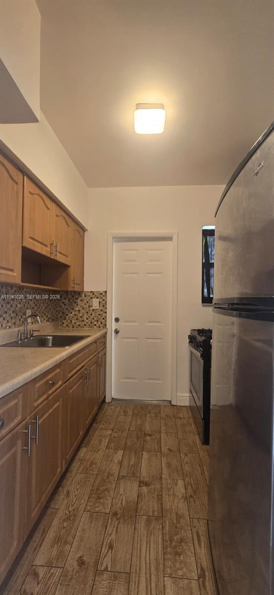 Building Photo - 8430 Harding Ave