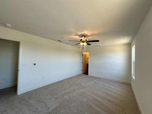 Building Photo - Newly built DR HORTON home coming soon!!