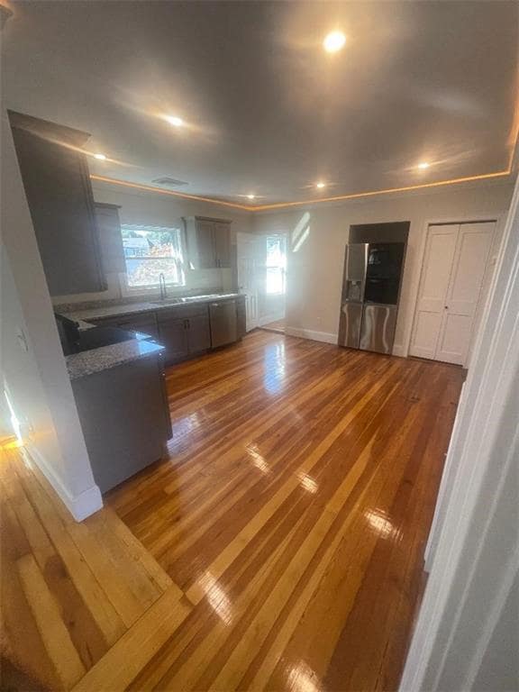 Primary Photo - 1809 Cranston St