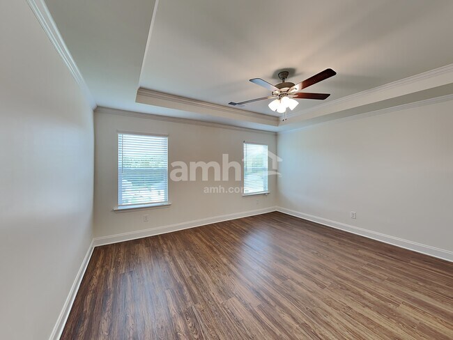Building Photo - 6194 Bridlewood Ln