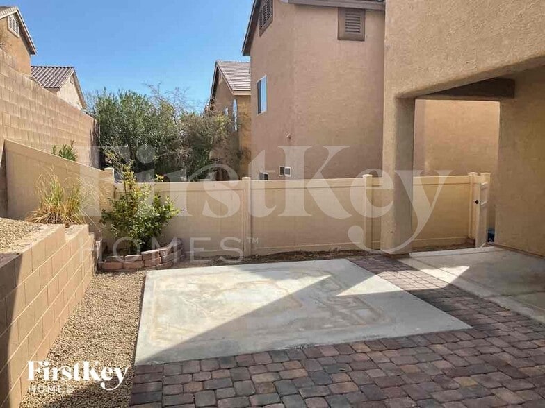 Building Photo - 5134 Tunnel Falls Dr