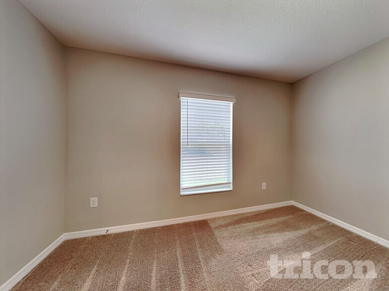 Building Photo - 304 Kensington View Dr