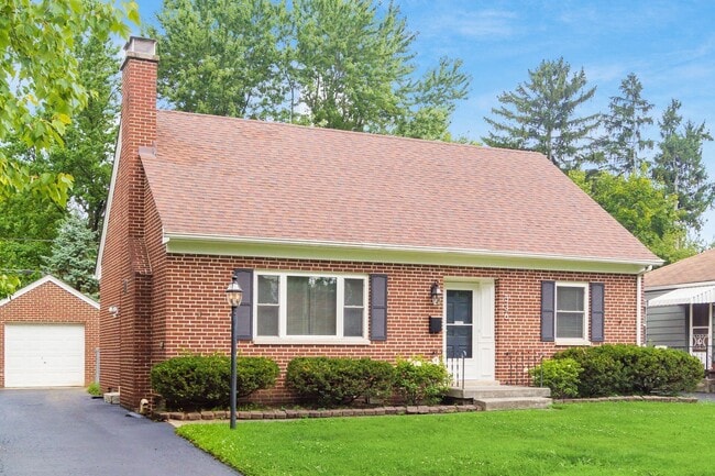 Building Photo - 336 E Weisheimer Rd