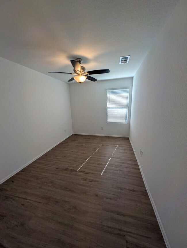 Building Photo - Charming 3 beds 2 baths in New Caney!