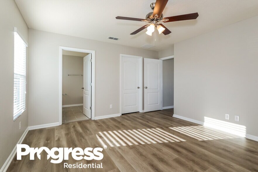 Building Photo - 3426 Canyon Falls Dr