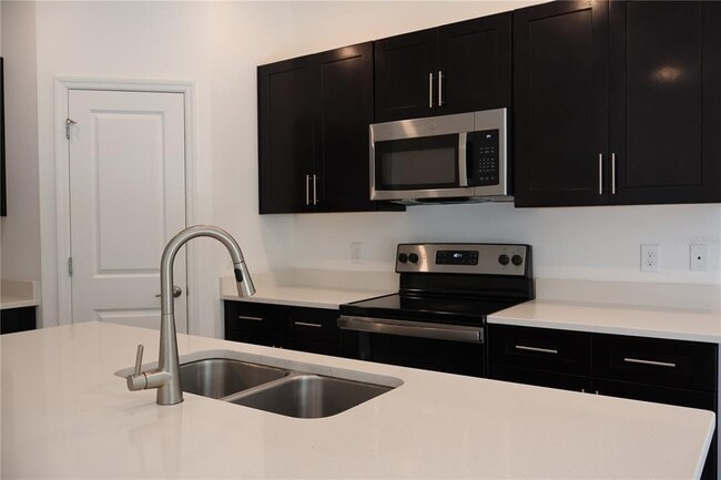 Building Photo - 3635 Davenport Creek Ct