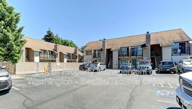 Building Photo - 12434 Ambaum Blvd SW