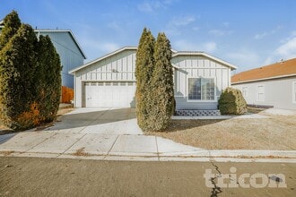 Building Photo - 9615 Stoney Creek Way