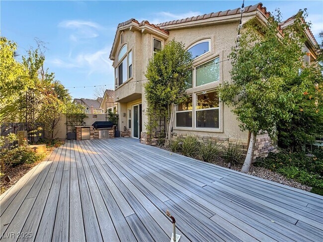 Building Photo - 1352 Fox Acres Dr
