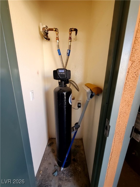 Building Photo - 47 E Agate Ave