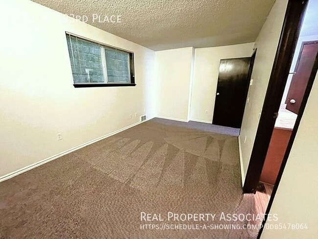 Building Photo - 6131 NE 193rd Pl