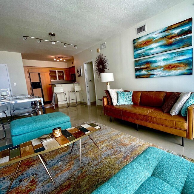 Building Photo - 335 S Biscayne Blvd