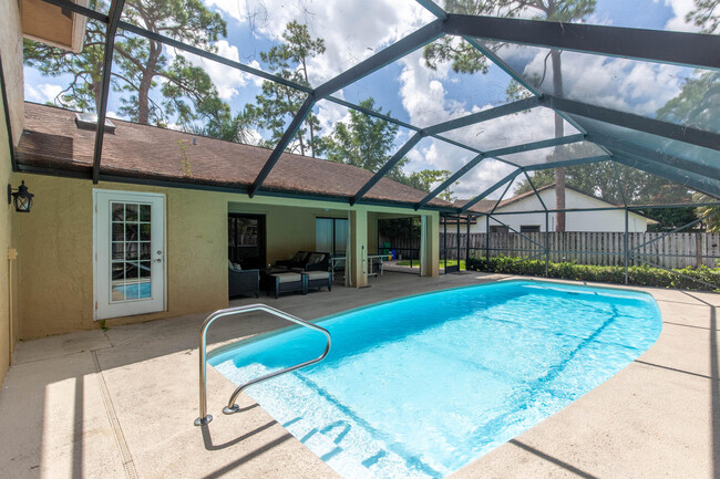 Building Photo - 1123 Northumberland Ct