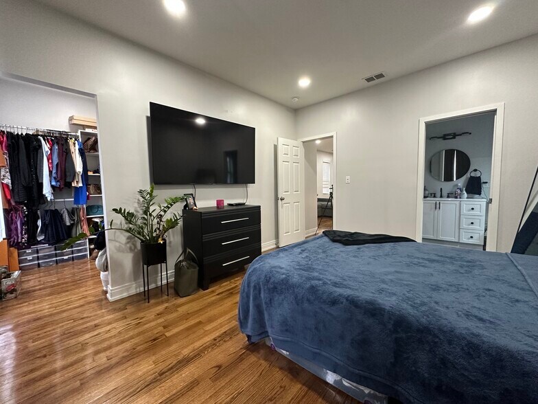 Main room - 1908 S May St