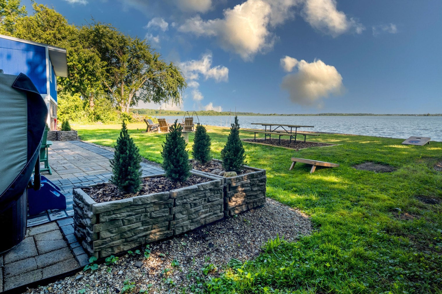 Building Photo - 39259 N Jackson Dr