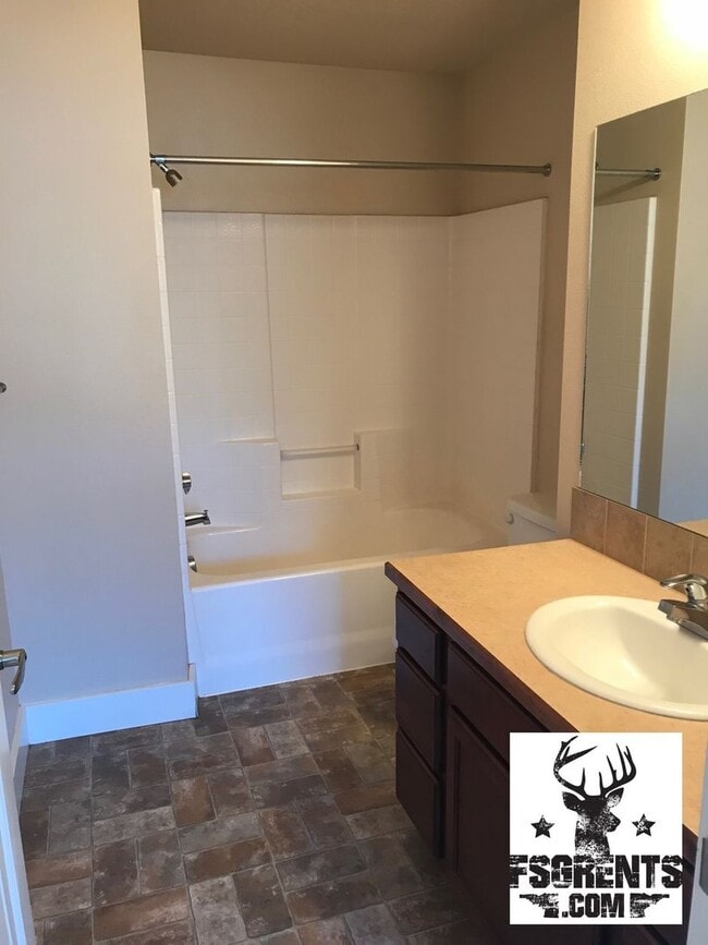 Building Photo - 9938 W Rosecroft Ct