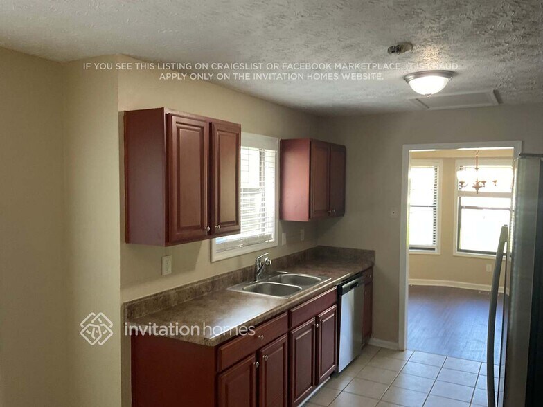 Building Photo - 6105 Brook Ln