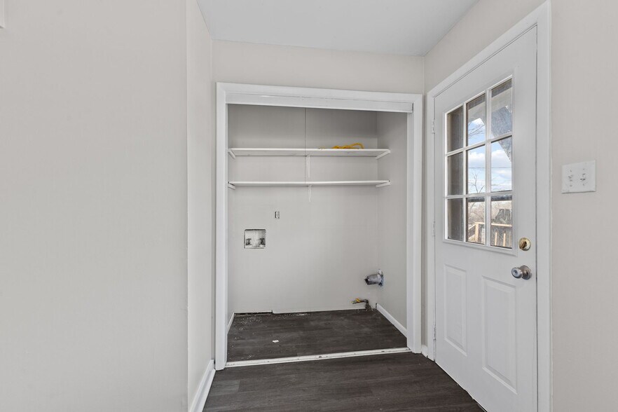 Building Photo - 345 Gimber Ct