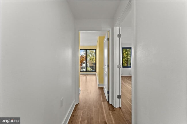 Building Photo - 1536 N Scott St