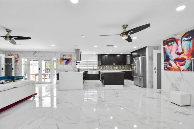 Building Photo - 18300 SW 48th St