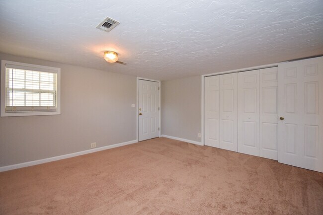 Building Photo - 109 11th Ave