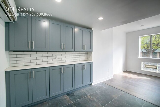 Building Photo - 1413 Lombard St