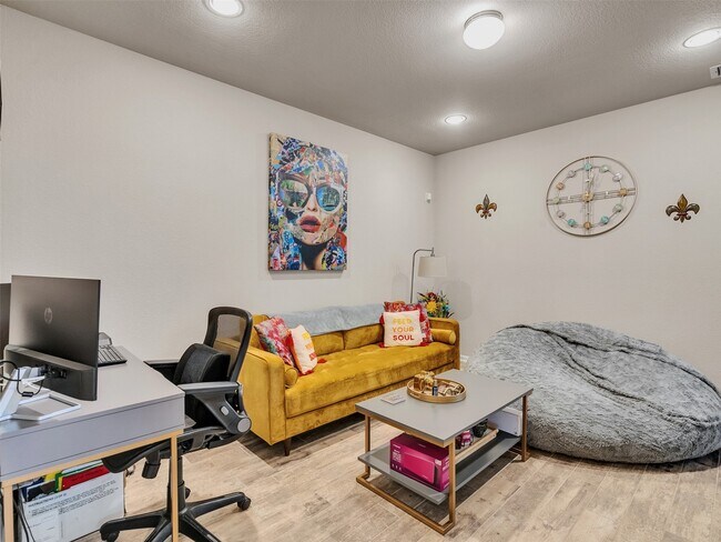 Building Photo - 12423 Alora Bluff Trail