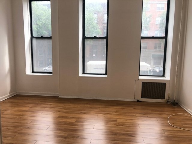 Building Photo - 335 E 116th St