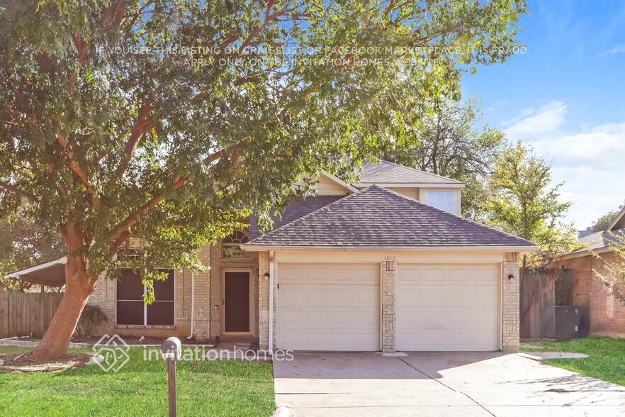 Primary Photo - 1010 Silver Spruce Dr