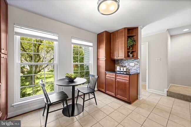 Building Photo - 4731 Leyden Way