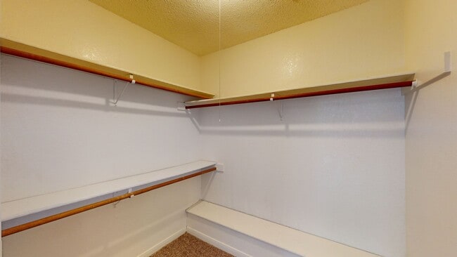 Building Photo - 2 WEEKS FREE!!! RENT ONLY $750!!!!!!!