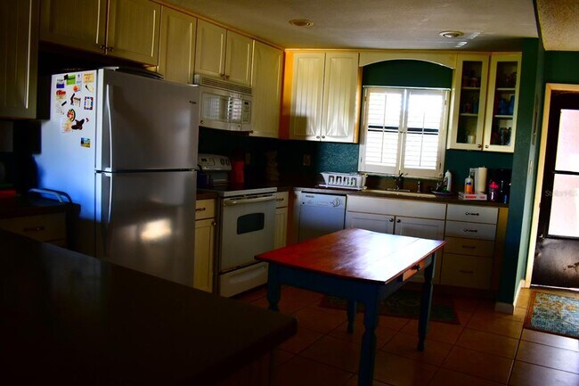 Building Photo - 3210 Gulf Blvd