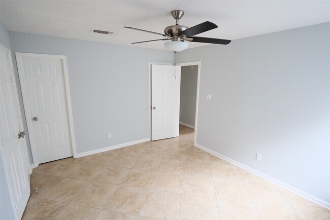 Building Photo - 20078 S Pecos Valley Trail