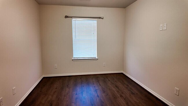 Building Photo - 7907 Bachwood Dr Dr