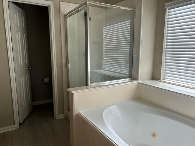 Building Photo - 12338 Browning Dr