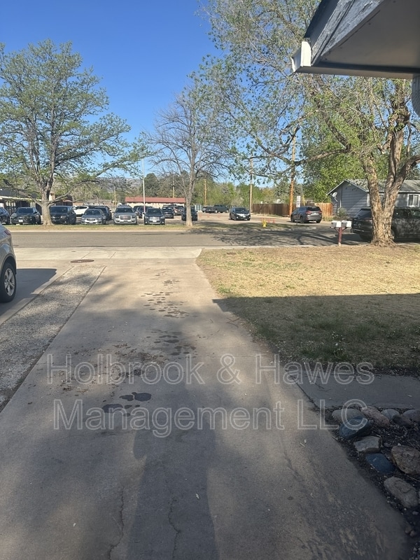 Building Photo - 540 Irish Dr