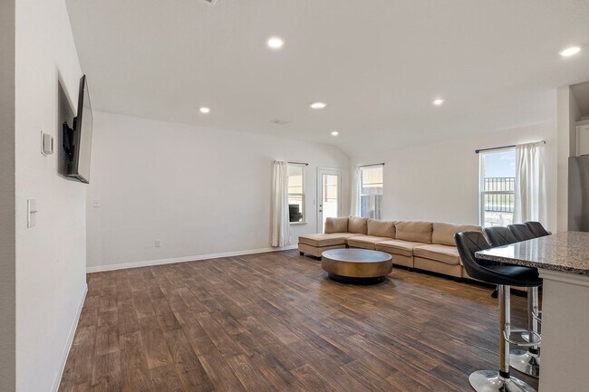 Building Photo - 19601 Abigail Fillmore Rd