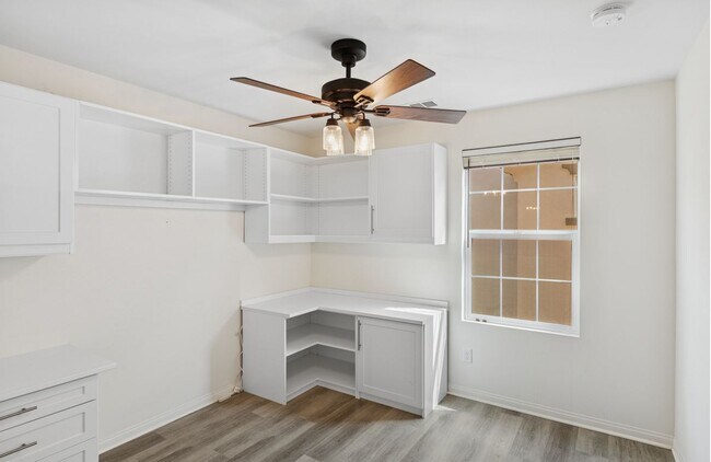 Building Photo - 20507 Sugarberry Ct