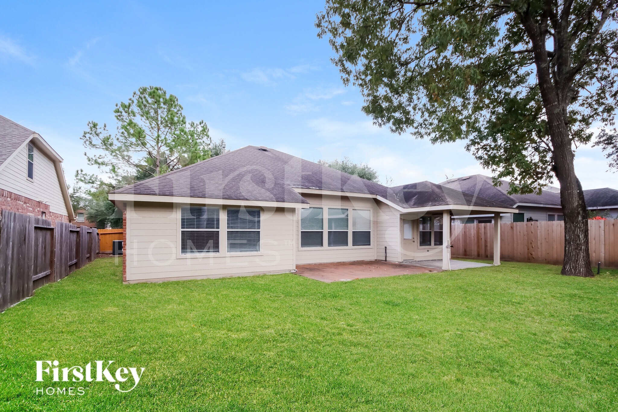 Building Photo - 31223 Rainwood Park Ln