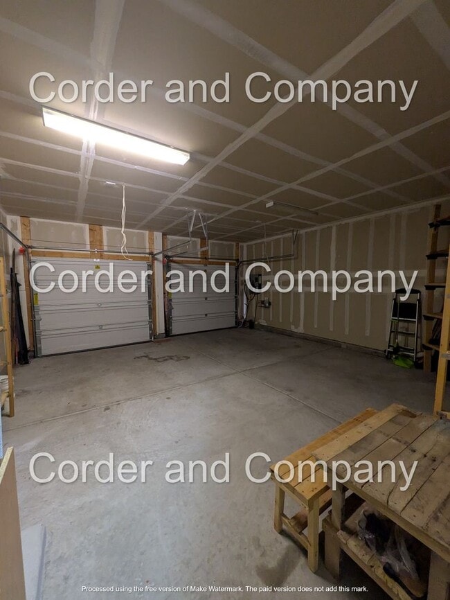 Building Photo - Massive 2 Story 3Bedroom 2.5 Bathroom, 2 Car Garage Townhouse at 1,838 Sq Ft.