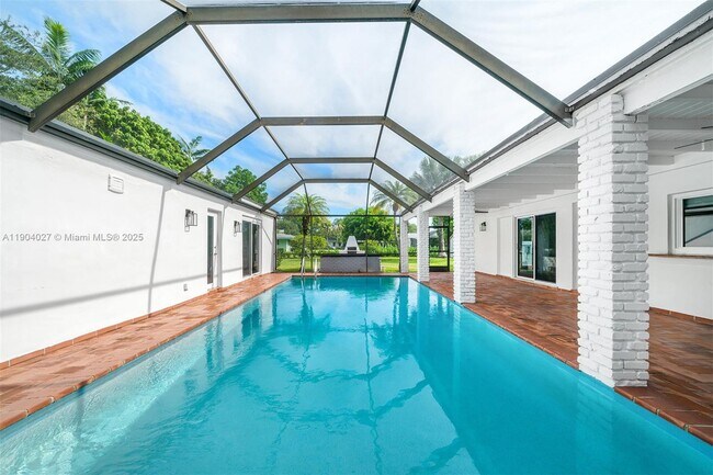 Building Photo - 7575 SW 134th St