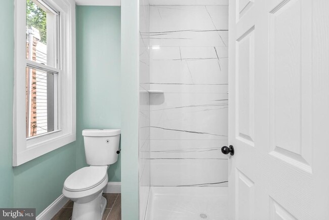 Building Photo - 2113 S Simpson St