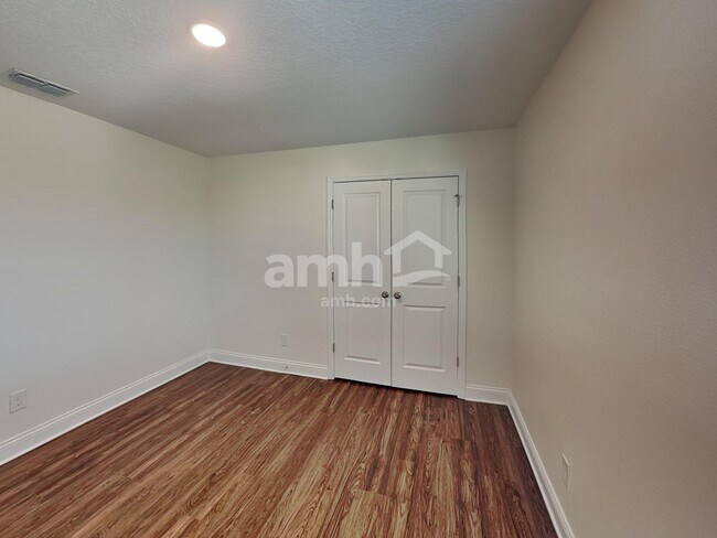 Building Photo - 1079 Summer Stone Lp