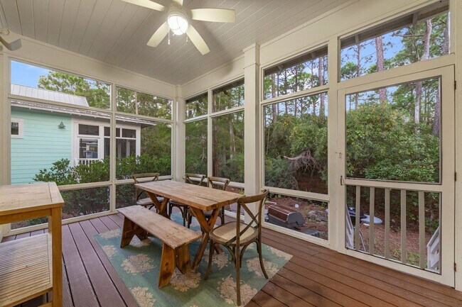 Building Photo - 285 Cassine Garden Cir