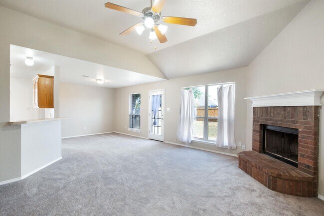 Building Photo - 1606 Prickly Pear St