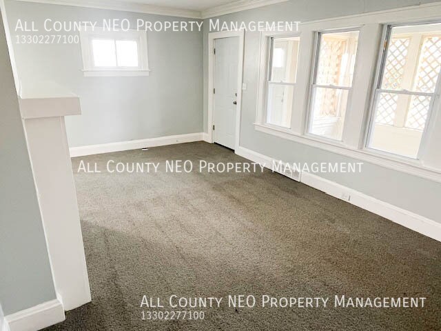 Building Photo - 3412 W 117th St