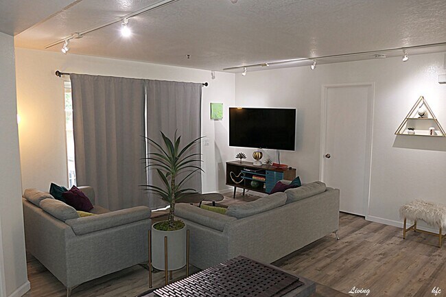 Building Photo - Espirit Gated Community/furnished/ Seasonal